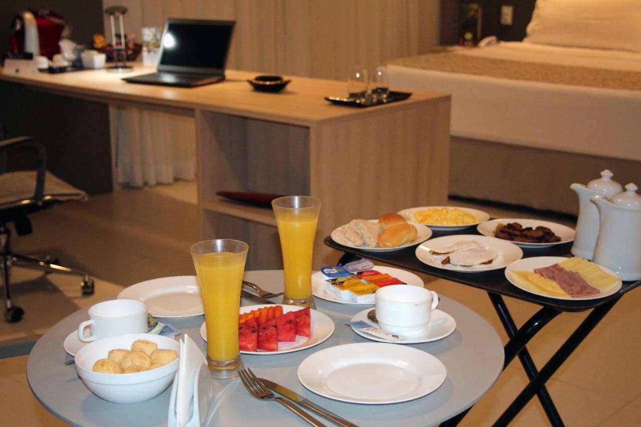 Hotel Tryp By Wyndham Manaus Esterno foto