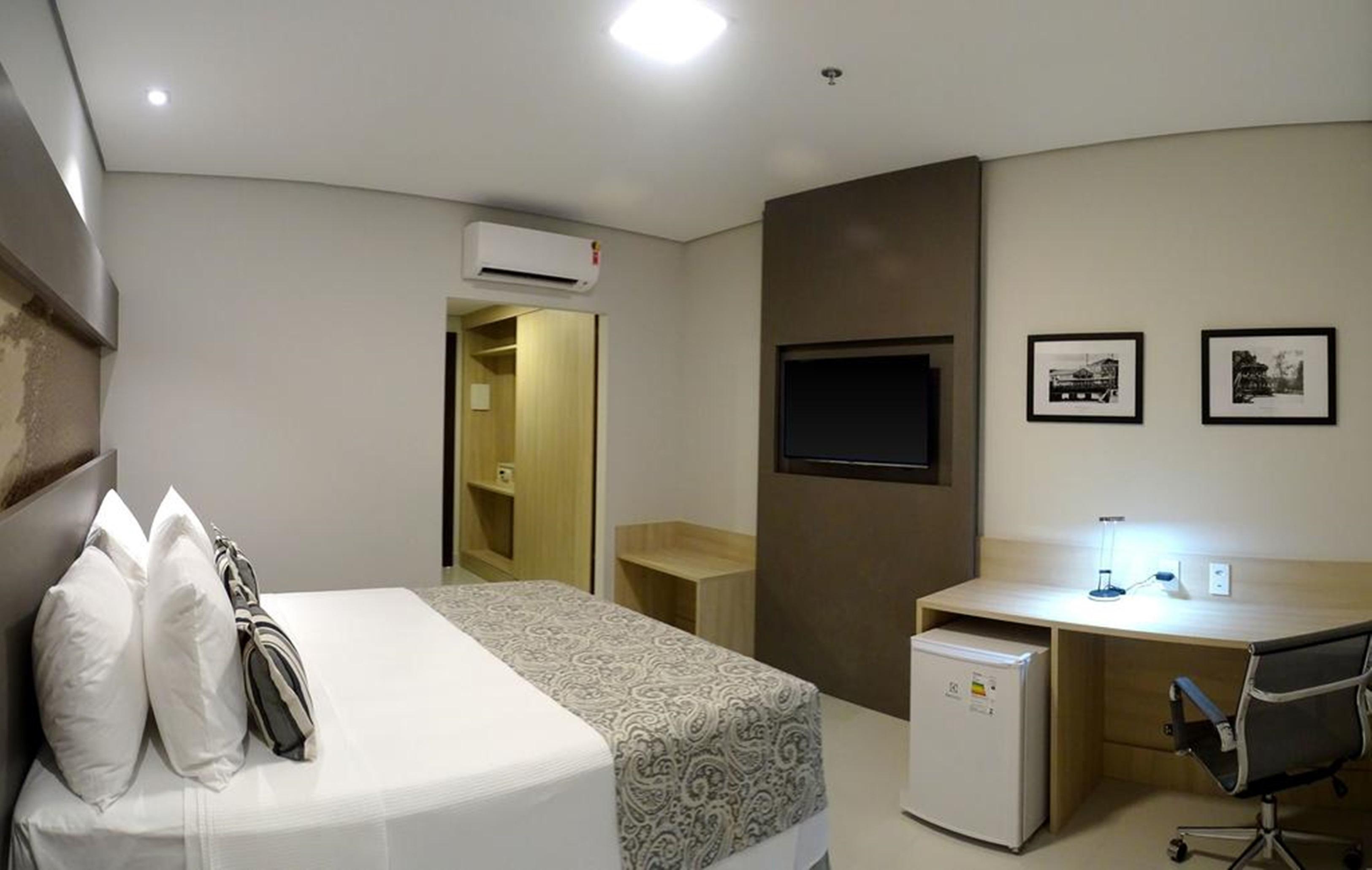 Hotel Tryp By Wyndham Manaus Esterno foto