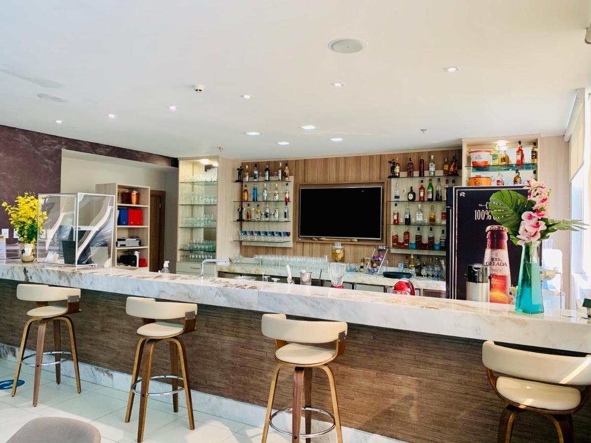 Hotel Tryp By Wyndham Manaus Esterno foto