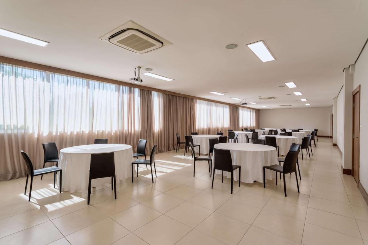 Hotel Tryp By Wyndham Manaus Esterno foto