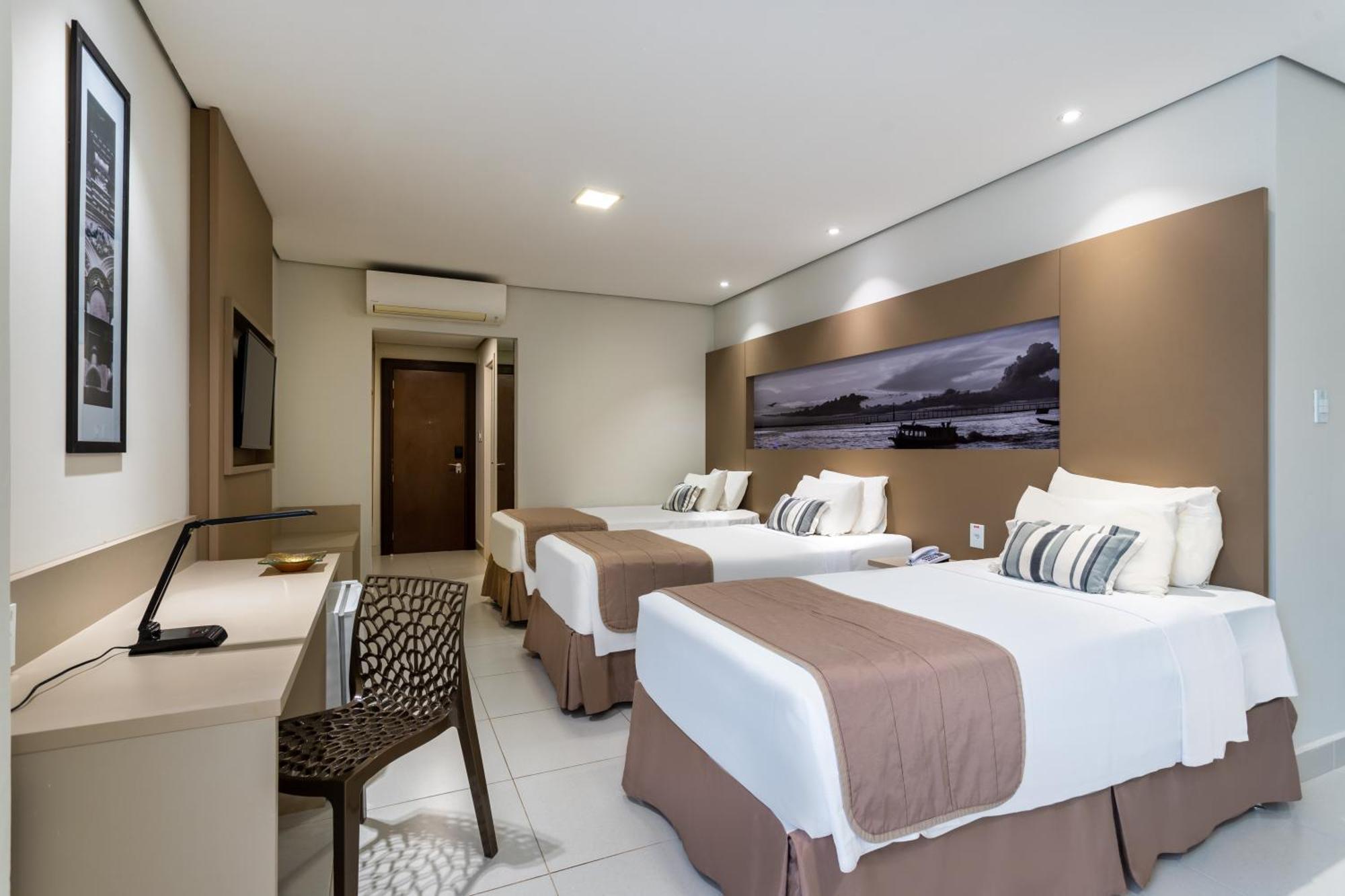 Hotel Tryp By Wyndham Manaus Esterno foto